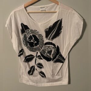 Masoni white embellished floral tee with black sequin detail